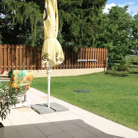 Lovely Apartment, Garden, Parking, Wifi, Netflix *