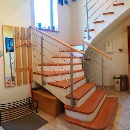 Lovely Apartment, Garden, Parking, Wifi, Netflix Praga